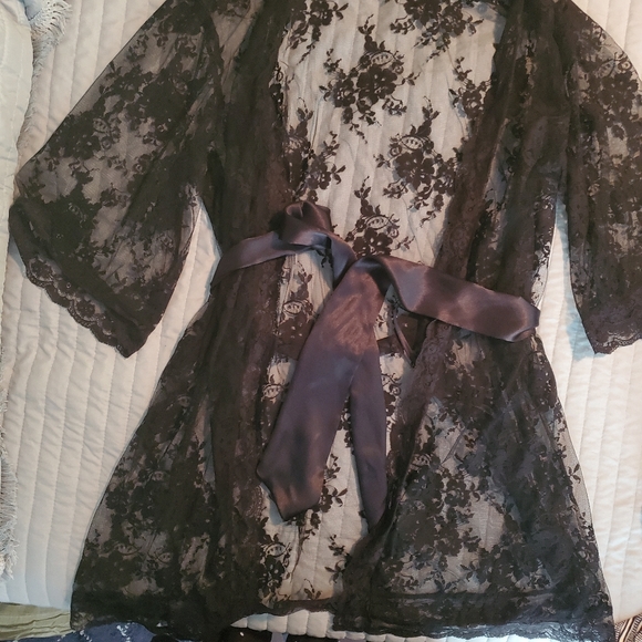 Victoria's Secret Other - NWOT Victoria's Secret Black Lace Robe Size-M/L
